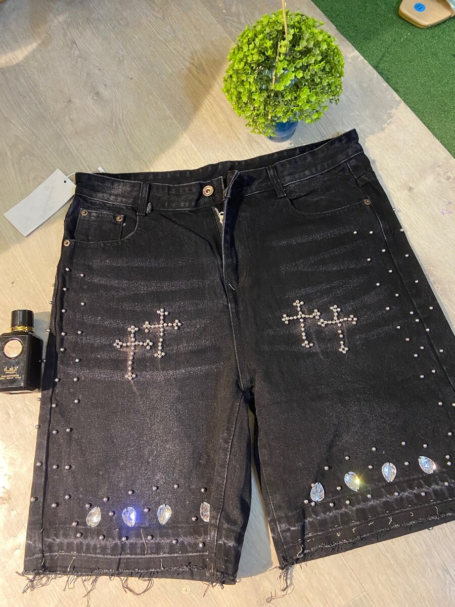 Shorts noirs décorés unisexes