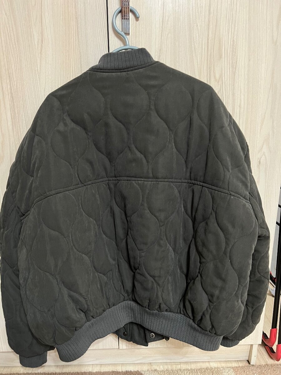 Бомбер под Zara