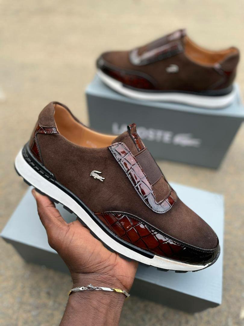 Chaussures élégantes Lacoste