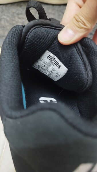 Кроссовки etnies