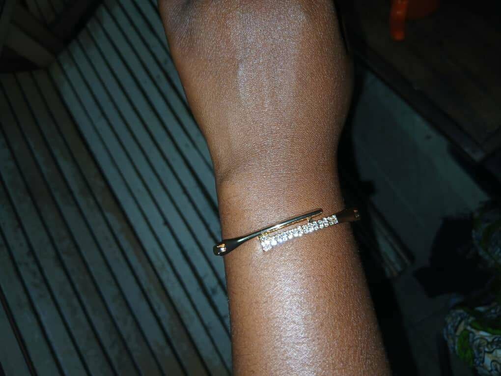 Bracelet élégant doré chic