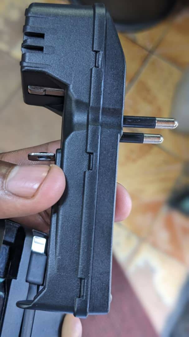 Rechargeable battery charger