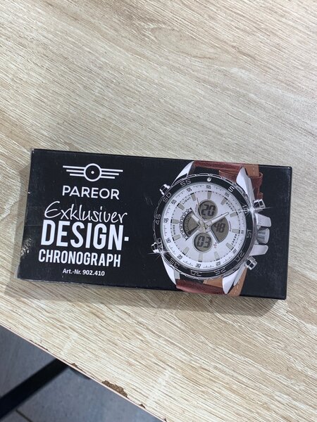 Pareor chronograph watch