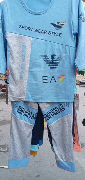 Sweatshirt and pants set