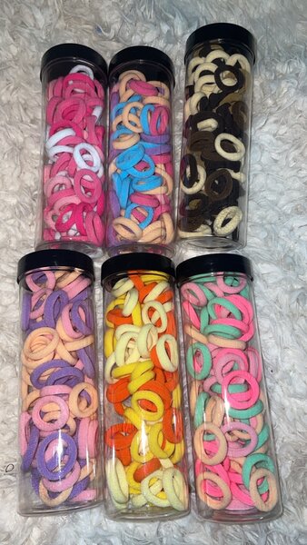 Élastiques à cheveux colorés