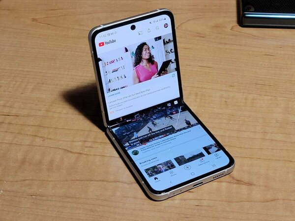 Samsung Galaxy z fold 3