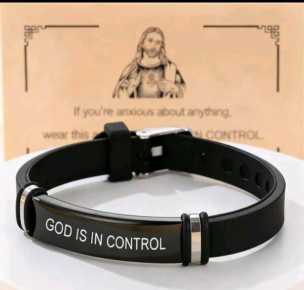Bracelet en silicone noir 'GOD IS IN CONTROL'