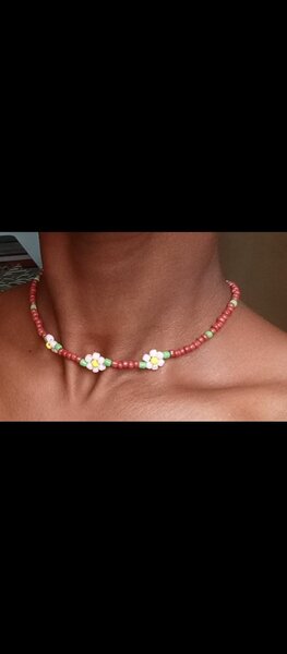 Collier de perles colorées