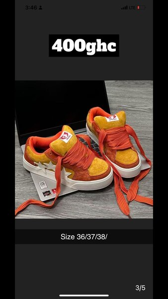 Sneakers available in size 36/37/38/39/40