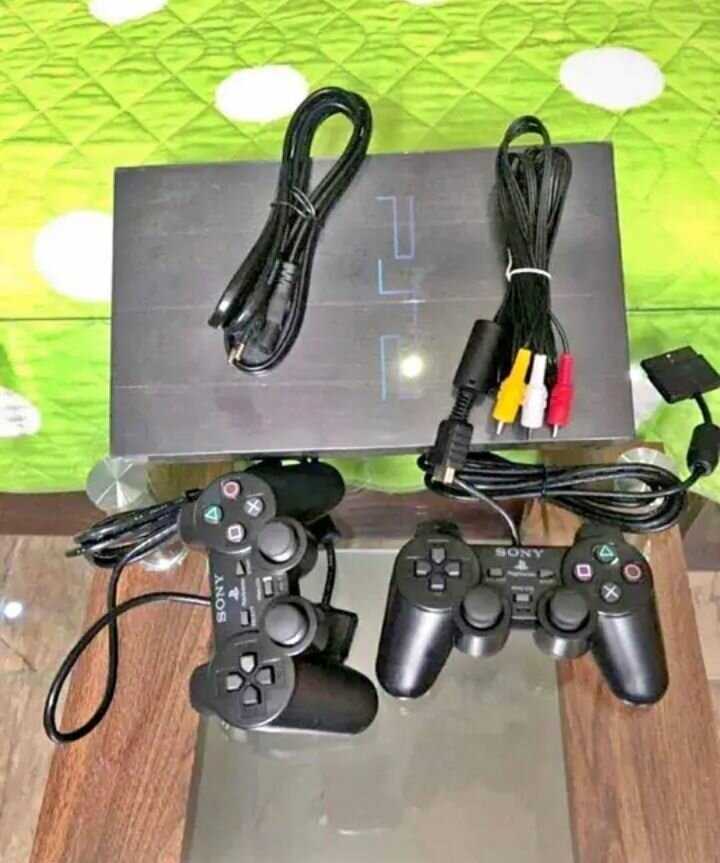 Console PlayStation 2 avec Manettes