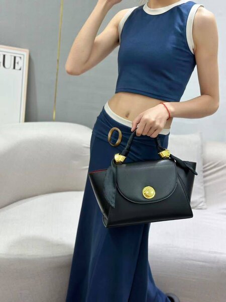 Sac à main élégant en cuir