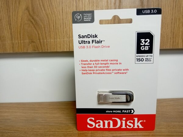 Sandisk  ultra flair 32GB