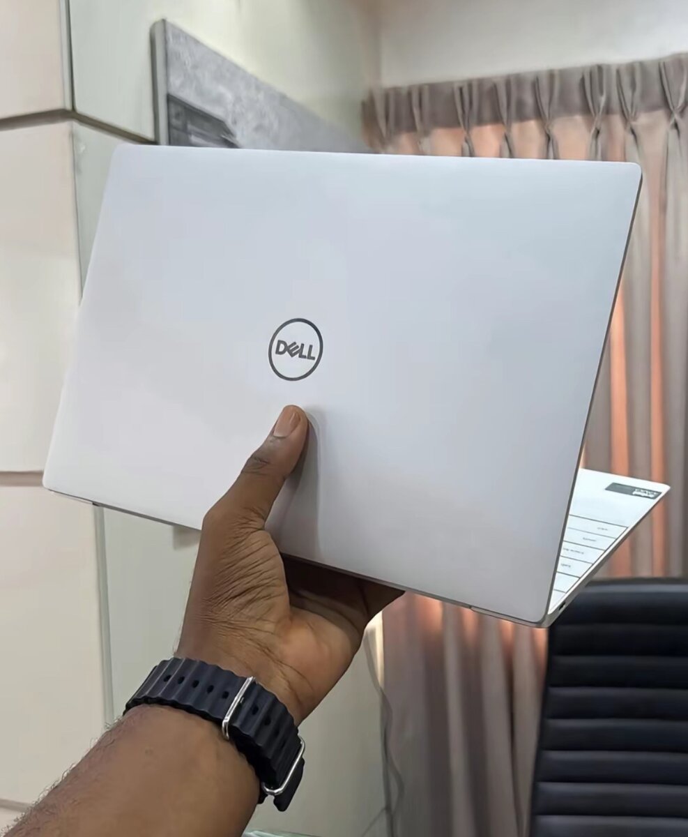 DELL XPS 13 plus