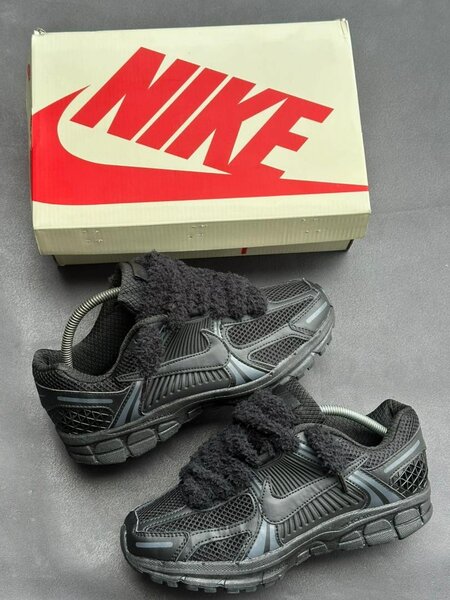 Baskets Nike noires tendance