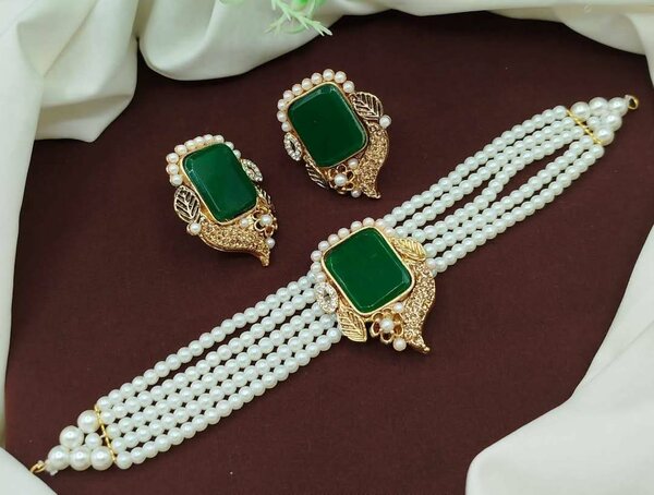 Ladies wedding set Necklace and earrings