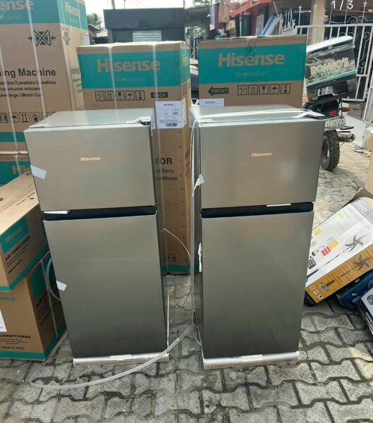 HISENSE REFRIGERATOR &FREEZER