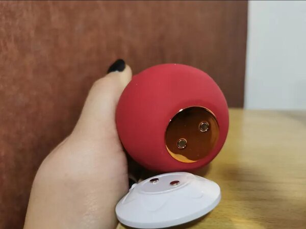 Vibromasseur rose suceur