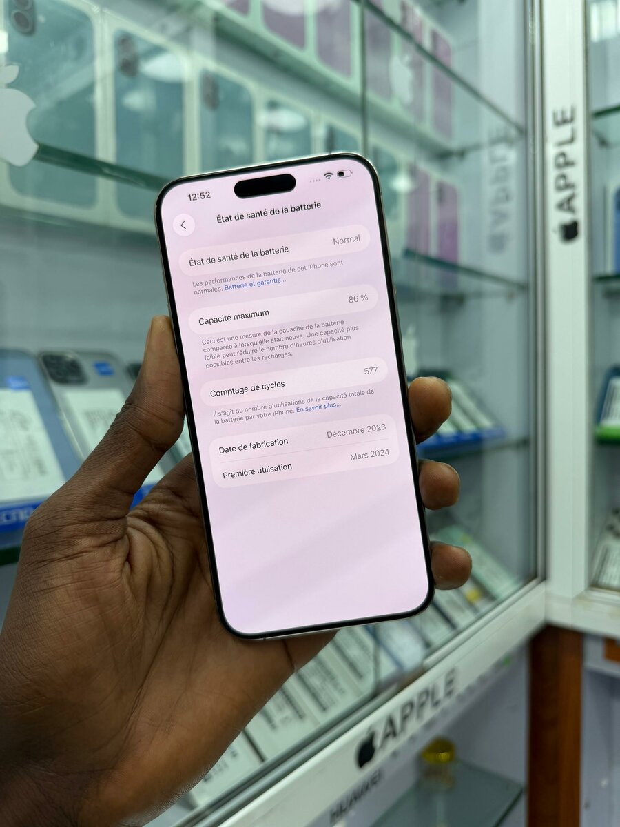 Disponible 15 Pro max 256go CE