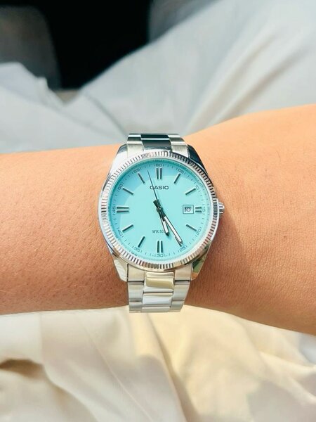 Montre Casio Quartz Élégante