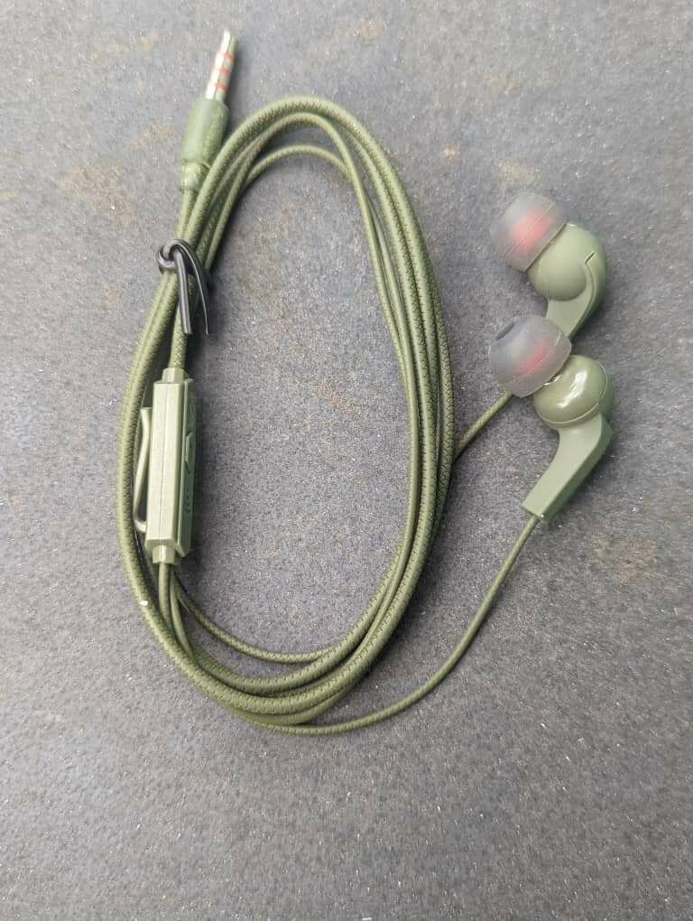 Army green headsets with good quality sound and clear mouth