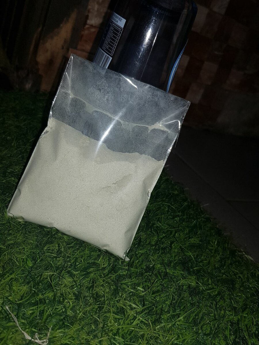 Poudre fine d'argile blanche