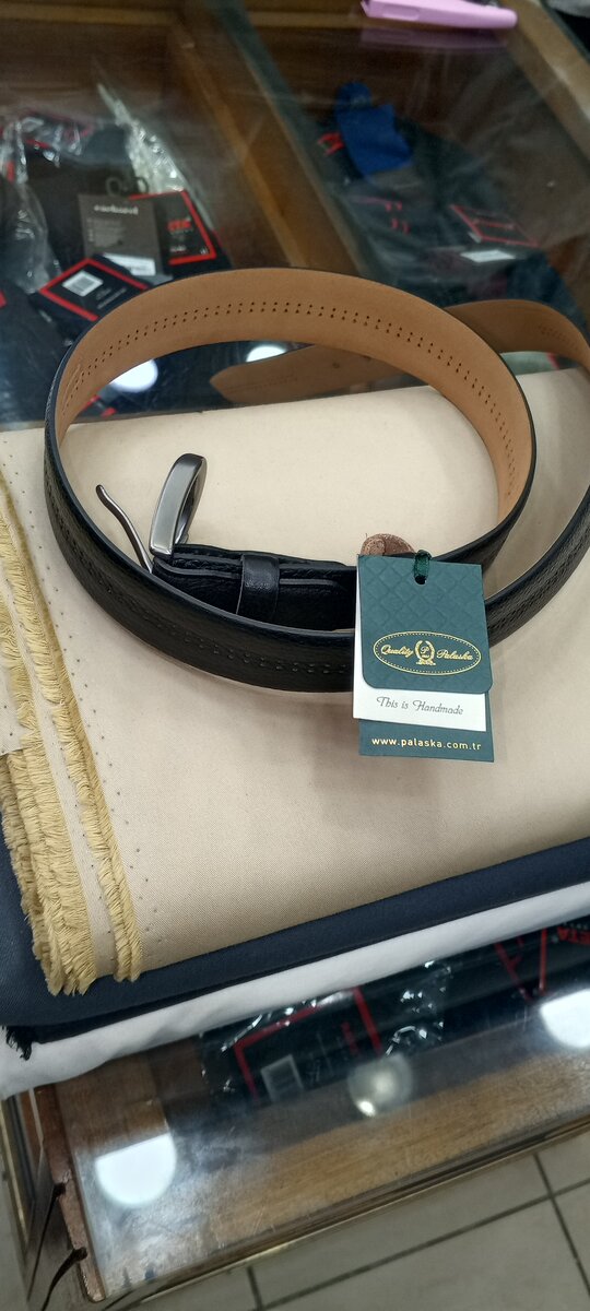 Ceinture en cuir élégante homme