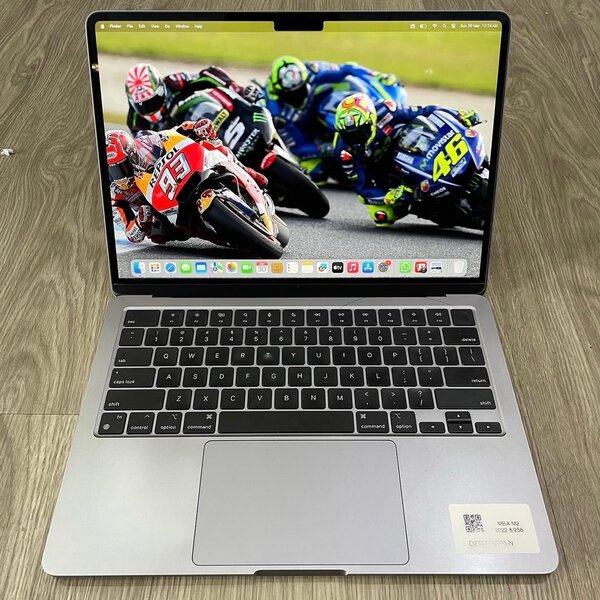 MacBook Air M2 2022