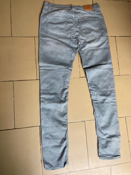 Jean slim fit gris pour homme