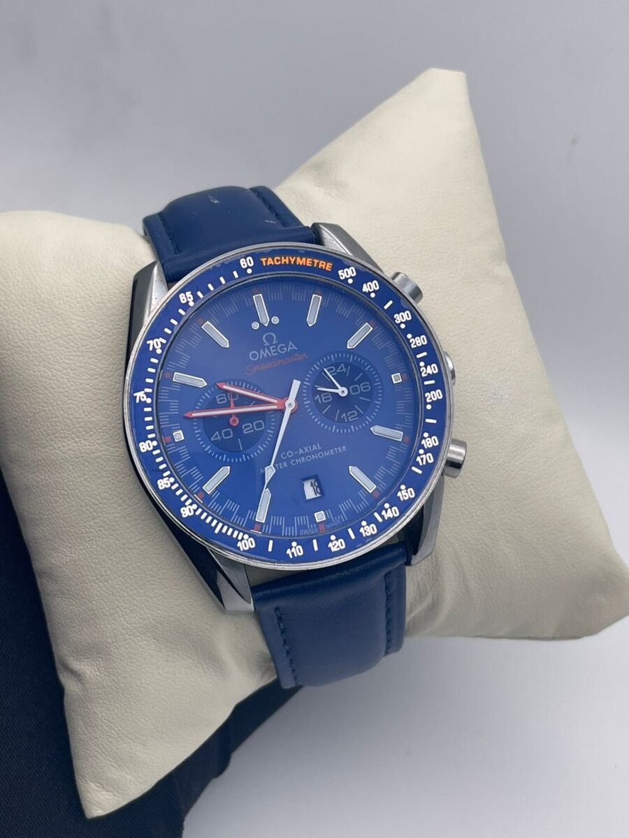 MONTRE Omega Speedmaster