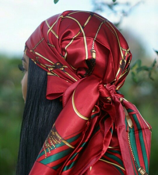 Foulard satin élégant femme