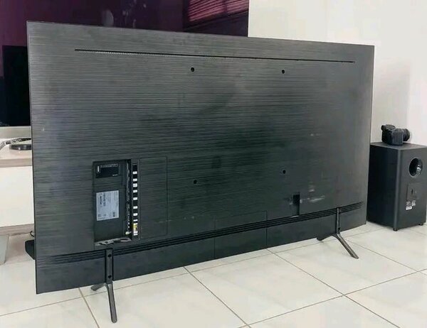 TV Samsung QLED 65Q60R 4K UHD