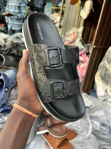 Sandales en cuir élégantes