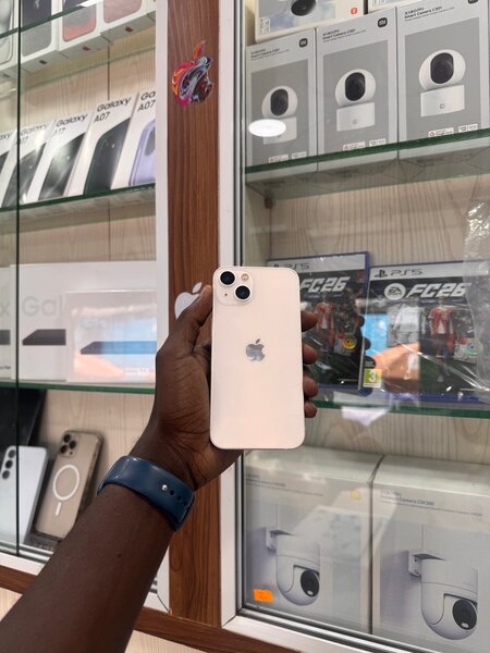 iPhone 13 Rose 128 Giga