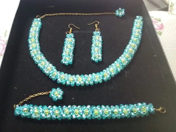 Elegant set