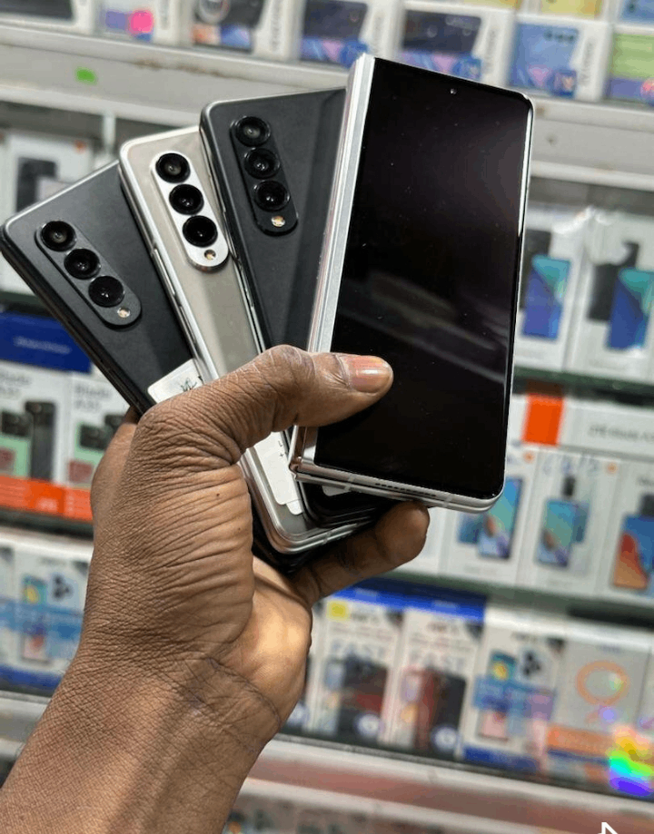 Samsung Galaxy Z Fold3