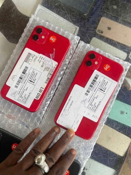 iPhone 11 - 64 Go