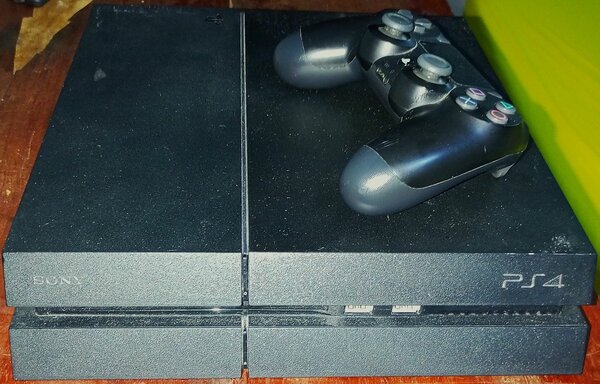 PS4 fat 1 To non craquée