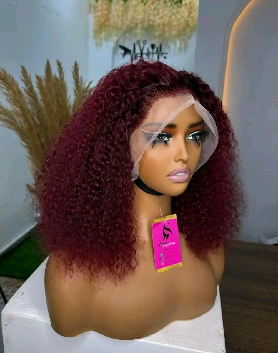 Perruque Synthétique Bouclée