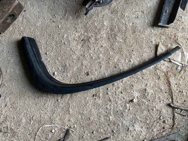 Baguettes de finition portière