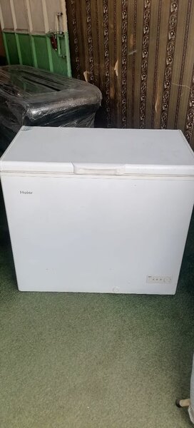 TABLE TOP FREEZER FRIDGE