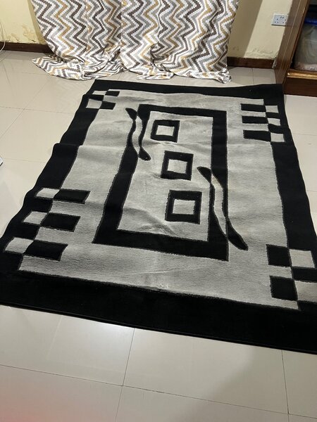 Second hand Persian carpet available - Chamba valley Lsk