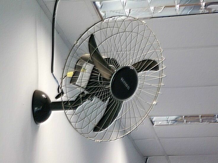 Standing fan