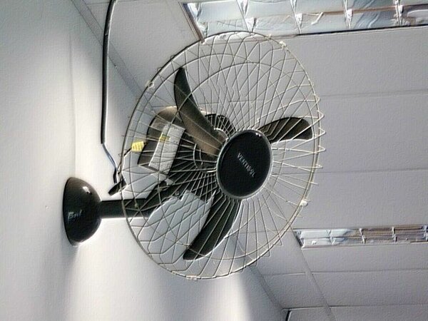 Standing fan