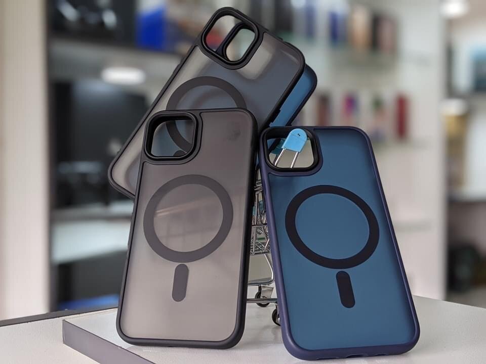 iPhone MagSafe cases