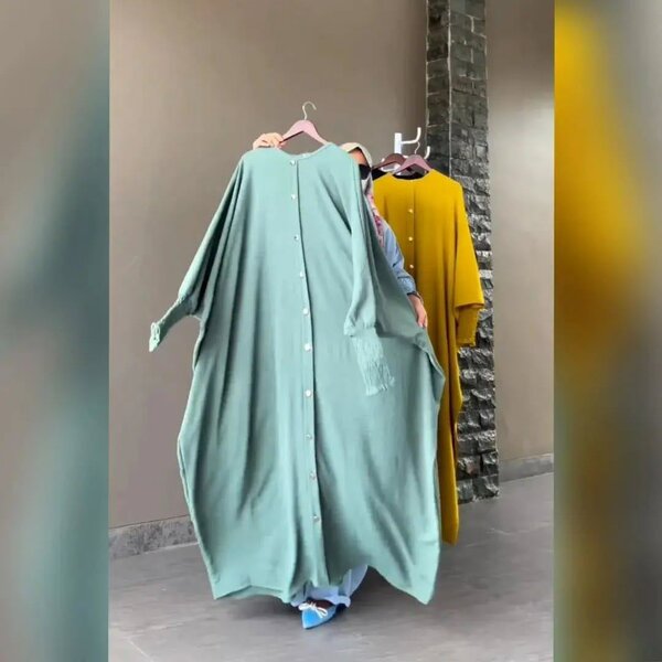Baggy abaya with elastic sleeves