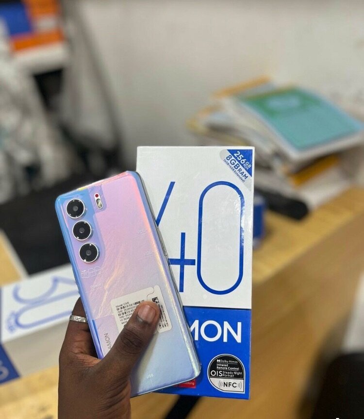 Smartphone Tecno Camon 40