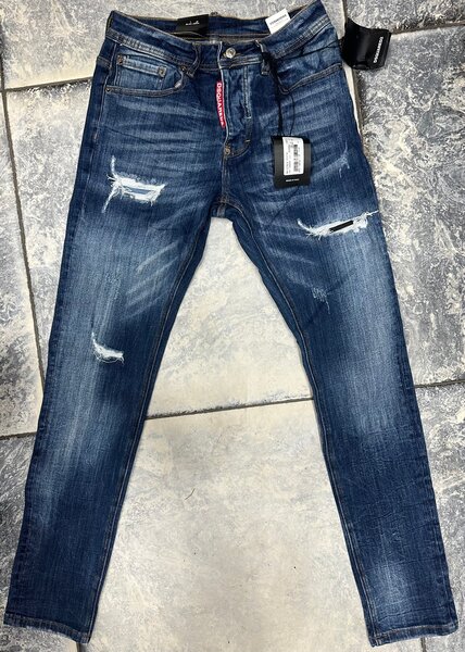 Jeans déchirés pour homme