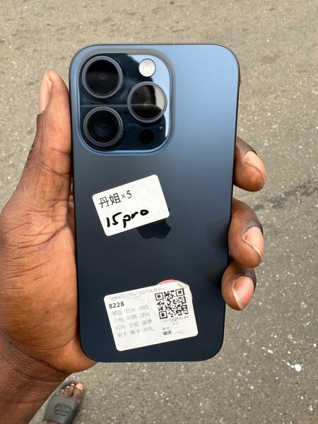 iPhone 15 pro 256gig