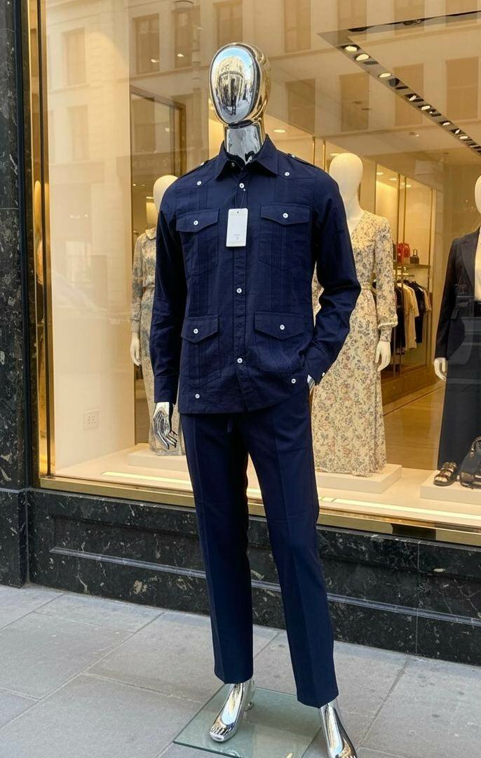 Costume élégant pour hommes