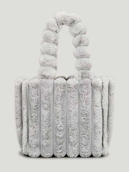 Sac à main en fourrure tendance